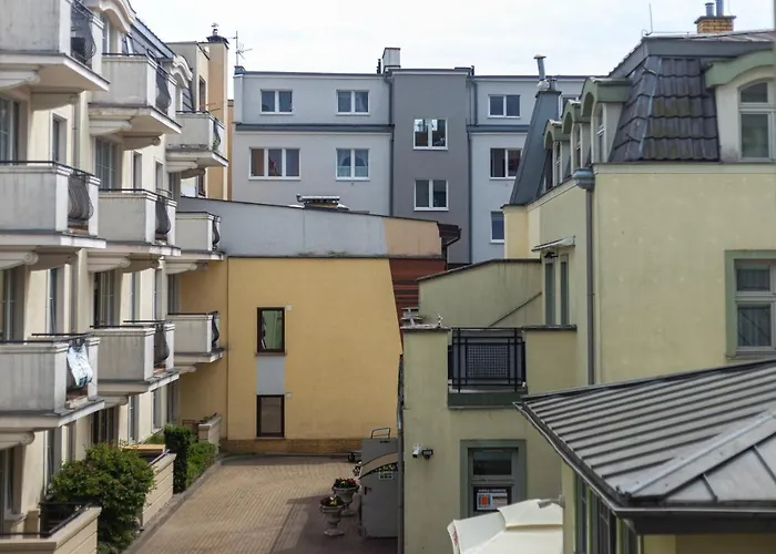 Victus Cozy Apartment With Parking By Noclegi Renters